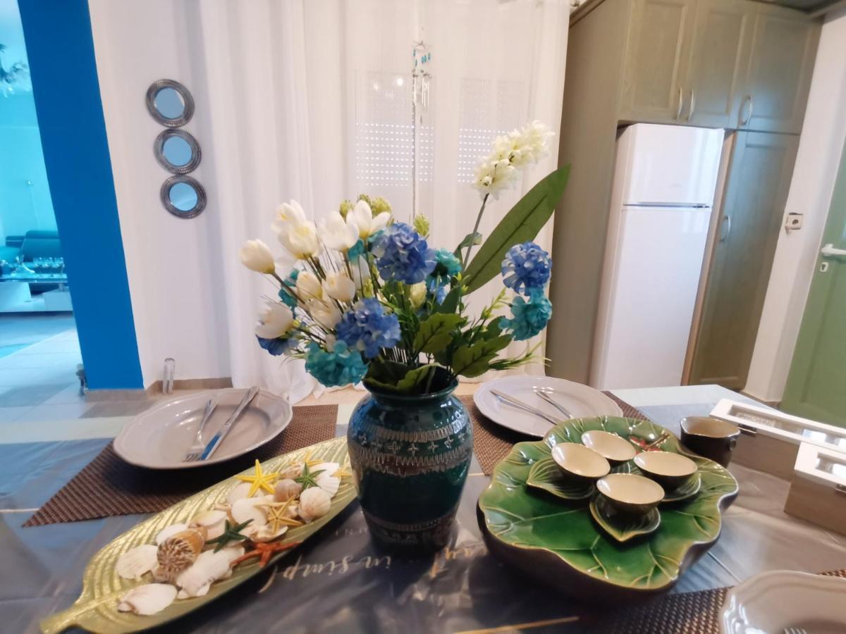 Sicci Villa Near The Airport & Sea 아테네 외부 사진